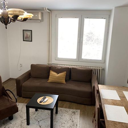 Apartment In The Center Of Skopje Eksteriør bilde